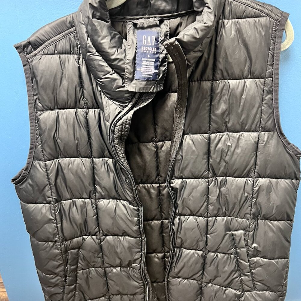 Recycled Gap Puffer Vest